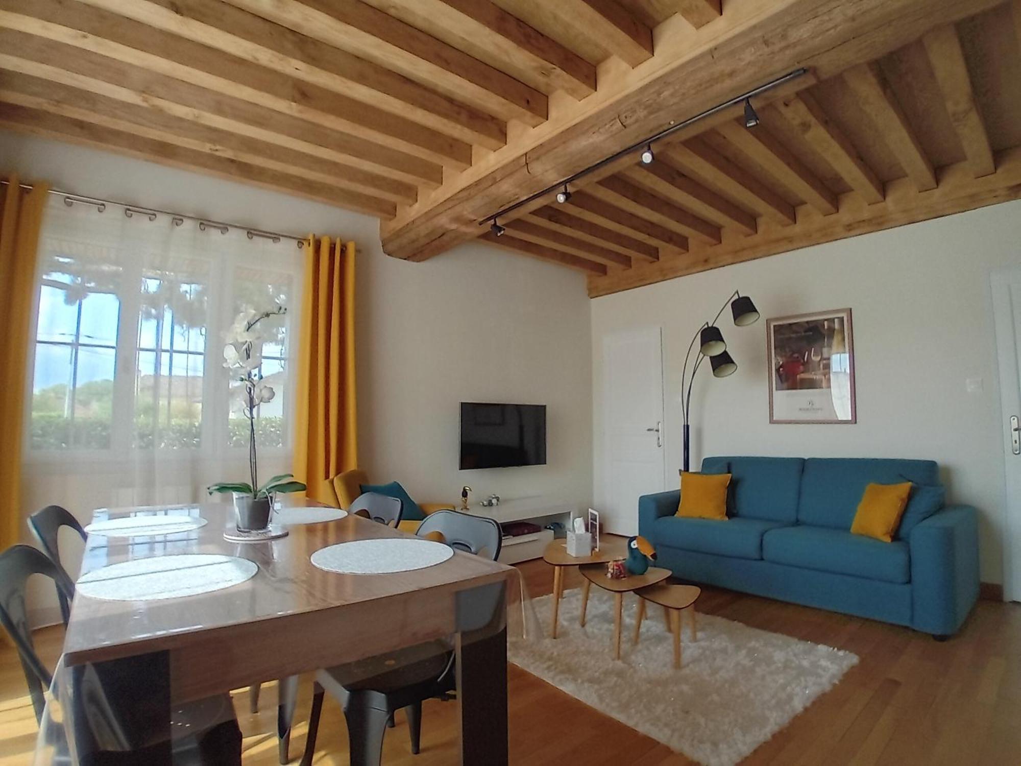 Climats Des Echaliers Apartment Beaune  Room photo